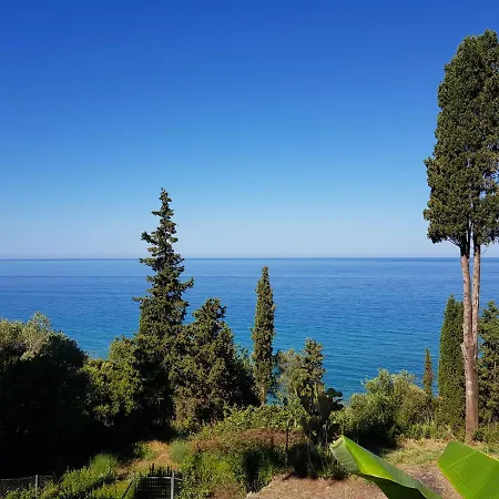 Stefanos By Sv Alians Agios Gordios (Corfu)