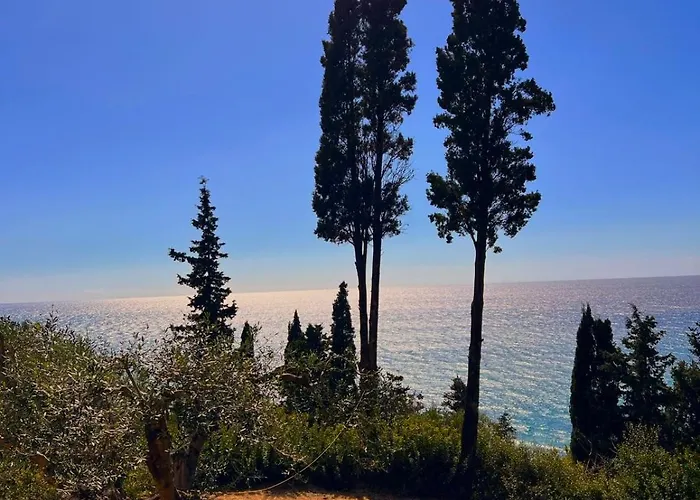 Stefanos By Sv Alians Agios Gordios (Corfu)